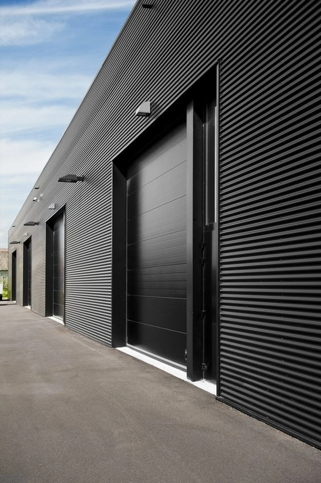 OFFICE BUILDINGS • WINGENE, BELGIUM. Architects: BURO II.
