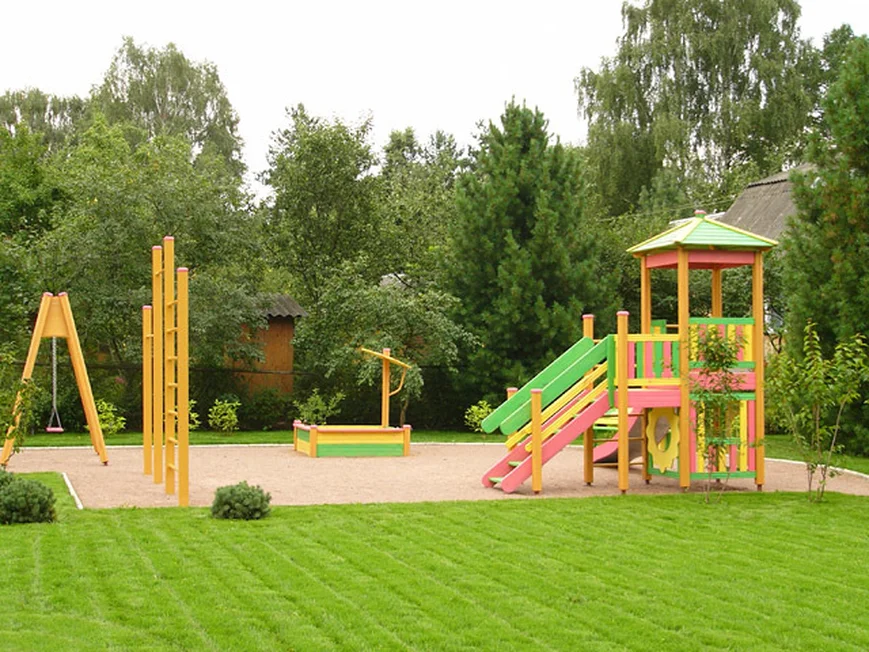 Спортивные сооружения и комплексы