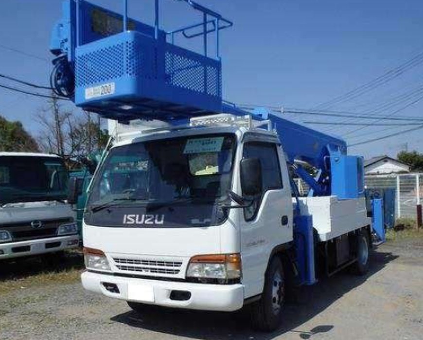 Автовышка ISUZU 16 м. Строительная компания SAMOSVALL